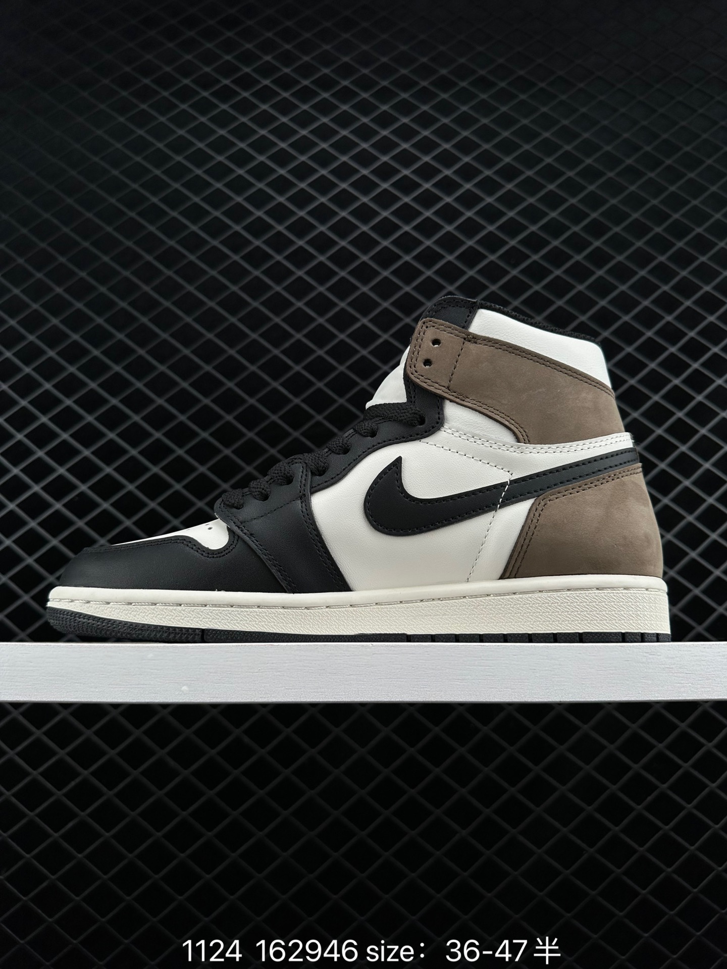 Nike Air Jordan 1 Retro High OG”Bred Toe“